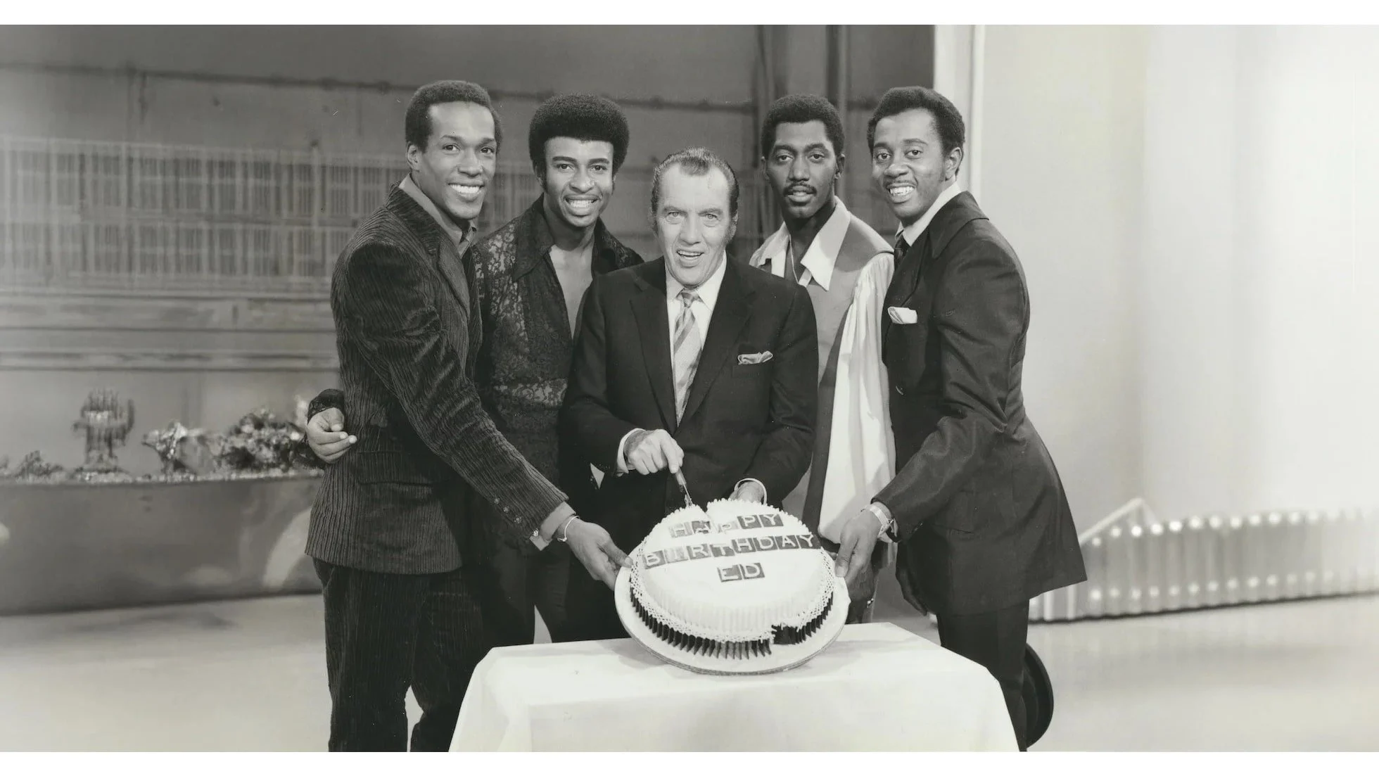 Sunday Best: Chuyện Chưa Kể Của Ed Sullivan